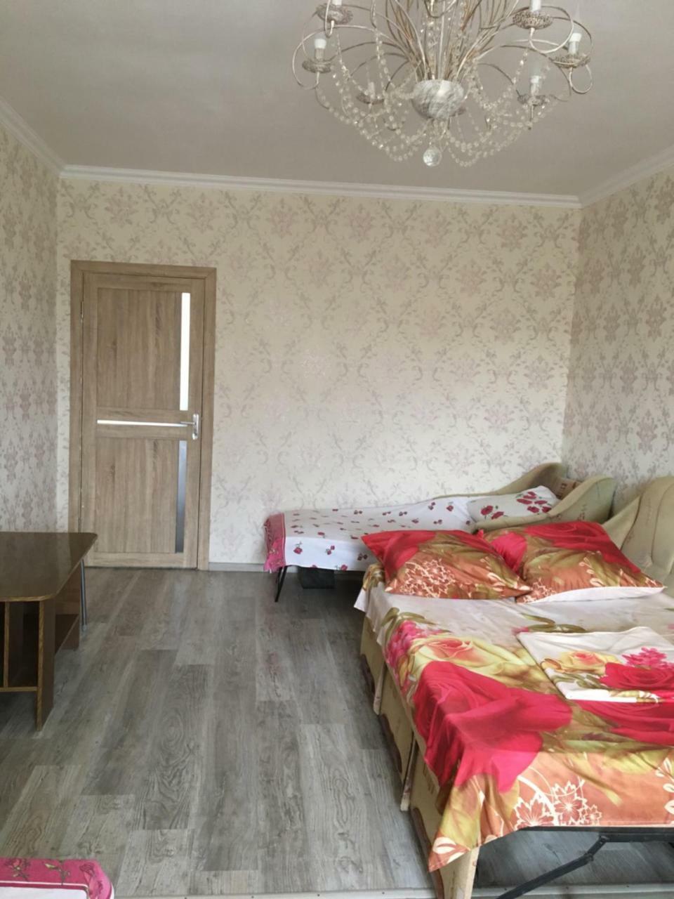 Guesthouse Milena Leselidze 外观 照片